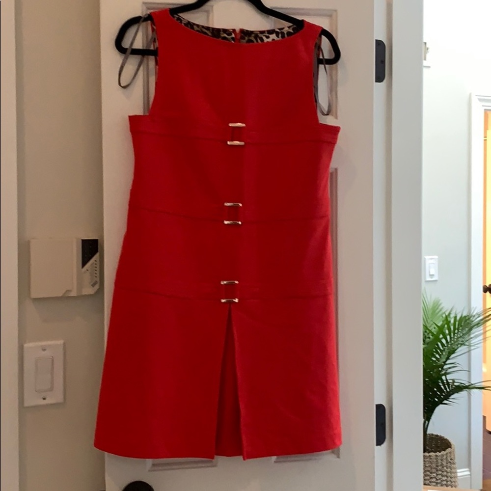 Adorable dress!